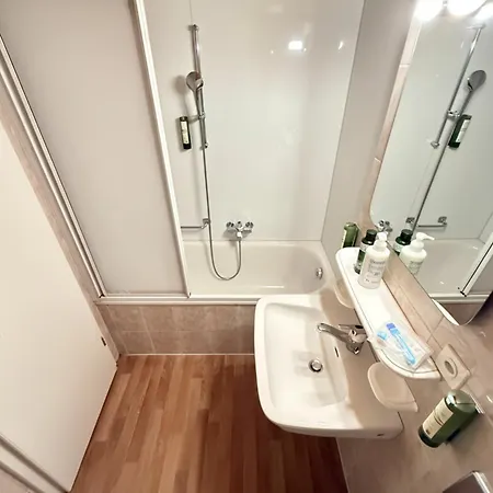 & In Interlaken 4* Беатенберг