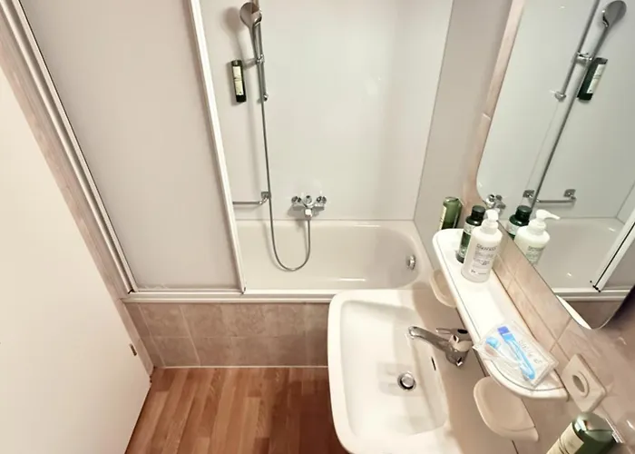 & In Interlaken 4* ביטנברג