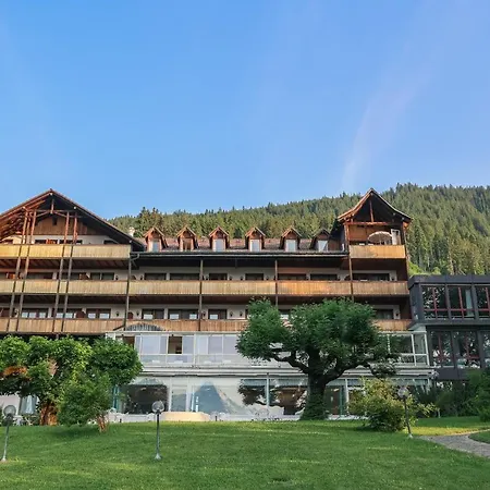 Parkhotel Отель Беатенберг