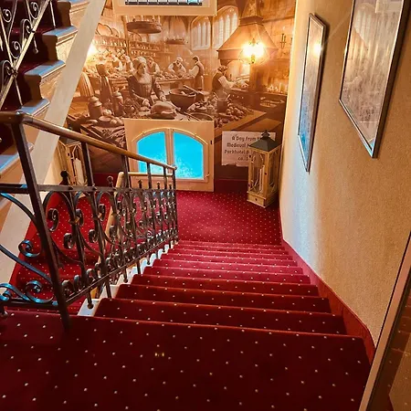 Hotel & In Interlaken