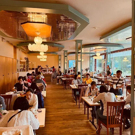 Hotel & In Interlaken