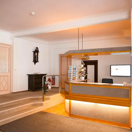 Hotel & In Interlaken